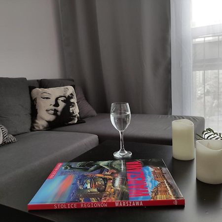 Apartament Rondo Onz Varsavia Esterno foto