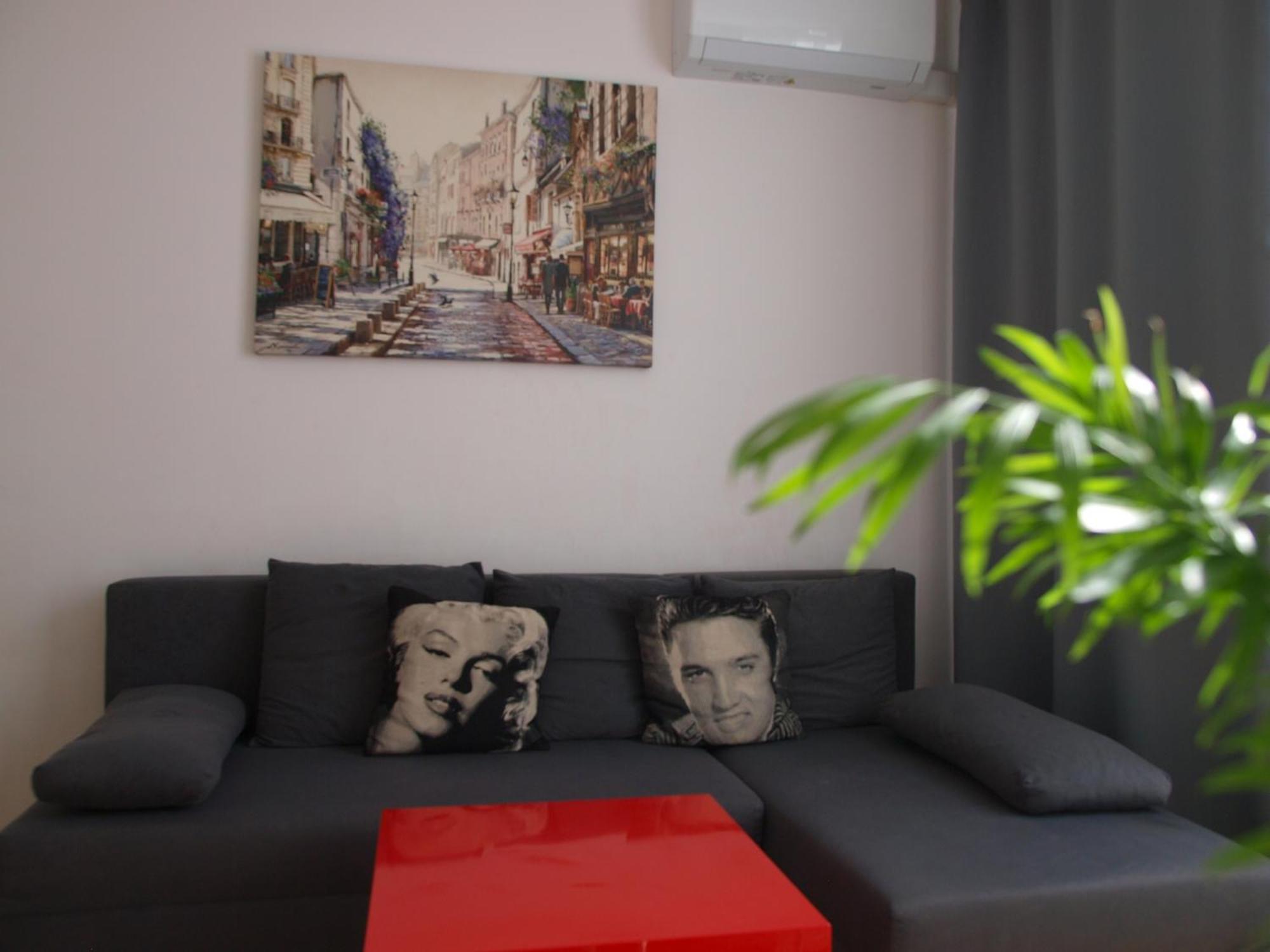 Apartament Rondo Onz Varsavia Esterno foto